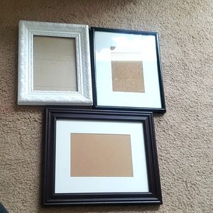 3 Picture Frames